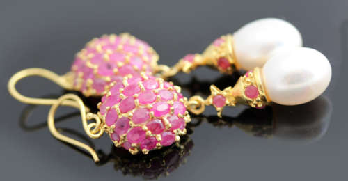 SUMPTUOUS RUBY AND PEARL GOLD-HUED STERLING SILVER DROP & DANGLE EARRINGS. 925