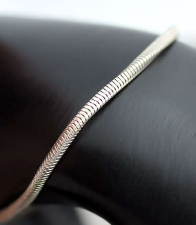 SIMPLE CONTEMPORARY STERLING SILVER SNAKE LINK BRACELET CHAIN. 925