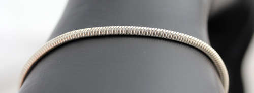 SIMPLE CONTEMPORARY STERLING SILVER SNAKE LINK BRACELET CHAIN. 925