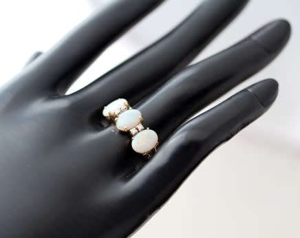 VINTAGE NATURAL OPAL 9CT YELLOW GOLD RING DIAMOND ACCENTS *JEWELLER CERTIFIED R13'000
