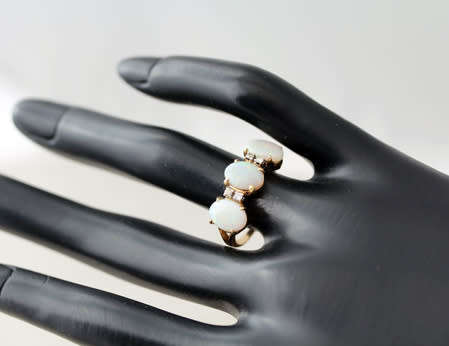 VINTAGE NATURAL OPAL 9CT YELLOW GOLD RING DIAMOND ACCENTS *JEWELLER CERTIFIED R13'000
