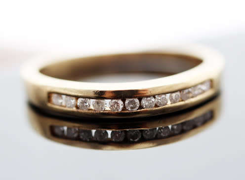 9CT YELLOW GOLD RING WITH CHANNEL SET NATURAL DIAMONDS CLASSIC HALF-ETERNITY. VINTAGE ENGLISH
