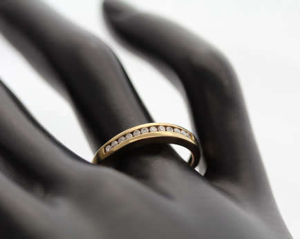 9CT YELLOW GOLD RING WITH CHANNEL SET NATURAL DIAMONDS CLASSIC HALF-ETERNITY. VINTAGE ENGLISH