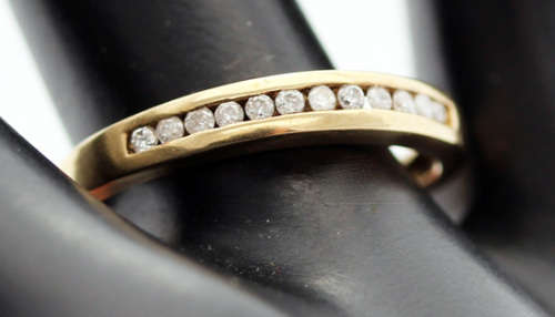 9CT YELLOW GOLD RING WITH CHANNEL SET NATURAL DIAMONDS CLASSIC HALF-ETERNITY. VINTAGE ENGLISH