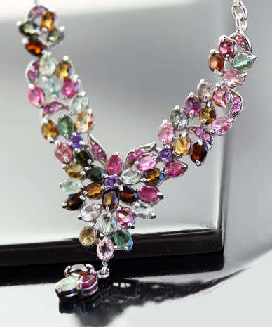NATURAL GEMSTONE TOURMALINE, AMETHYST & RUBY NECKLACE. EYECATCHING STERLING SILVER FLORAL 'Y' DESIGN