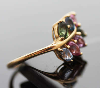 14K YELLOW GOLD NATURAL SAPPHIRE LEAF FROND RING. 375. AFRICA-MINED SAPPHIRES.