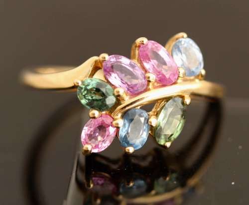 14K YELLOW GOLD NATURAL SAPPHIRE LEAF FROND RING. 375. AFRICA-MINED SAPPHIRES.