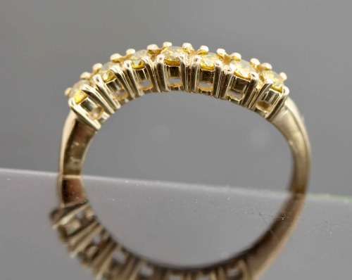VINTAGE GOLDEN-YELLOW DIAMOND HALF ETERNITY 9CT YELLOW GOLD RING 375 *JEWELLER CERTIFIED AT R14'500