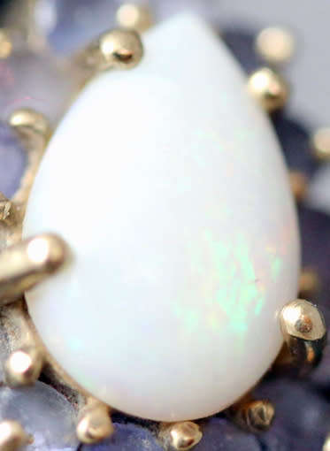 VINTAGE 9CT YELLOW GOLD PEAR FACETED NATURAL OPAL AND TANZANITE RING