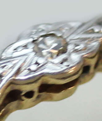 VINTAGE ART DECO DIAMOND TRILOGY 18CT YELLOW GOLD AND PLATINUM RING. circa 1930