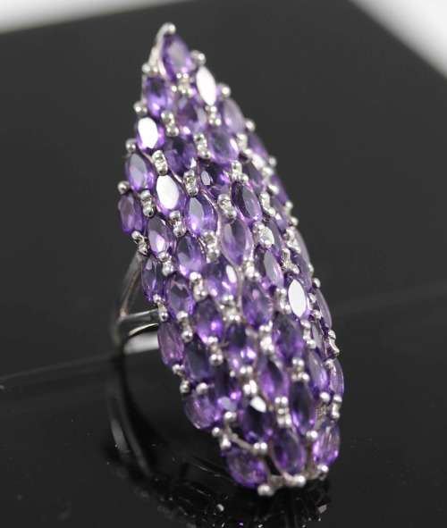 LARGE REAL AMETHYST GEMSTONE STERLING SILVER RING INTENSE DEEP COLOUR. SERIOUSLY LONG! 50 mm  11,27g