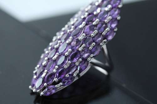 LARGE REAL AMETHYST GEMSTONE STERLING SILVER RING INTENSE DEEP COLOUR. SERIOUSLY LONG! 50 mm  11,27g