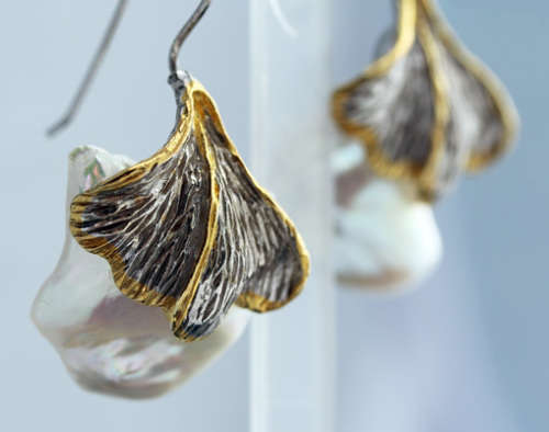 DRAMATIC HANDCRAFTED GORGEOUS BAROQUE PEARL STERLING SILVER DROP & DANGLE EARRINGS GOLD-HUED ACCENTS