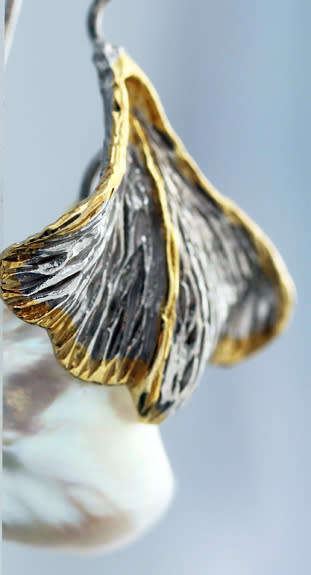 DRAMATIC HANDCRAFTED GORGEOUS BAROQUE PEARL STERLING SILVER DROP & DANGLE EARRINGS GOLD-HUED ACCENTS