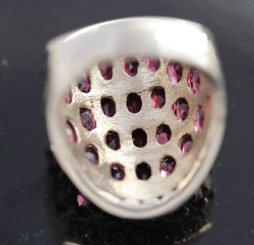 LARGE SOLID STERLING SILVER RING A RIOT OF GLORIOUS RHODOLITE GARNET AND EMERALD REAL GEMSTONES