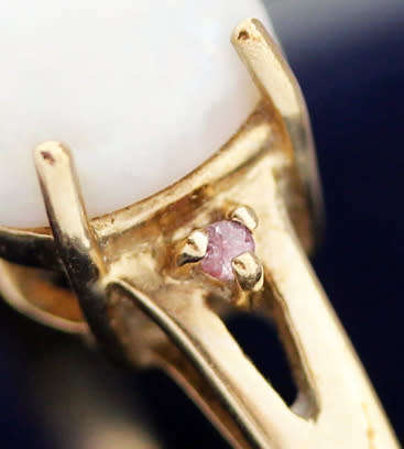 VINTAGE OPAL SOLITAIRE CABOCHON 9CT YELLOW GOLD RING WITH PINK SAPPHIRE ACCENTS - INCREDIBLE LUSTRE!