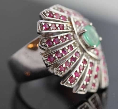 LARGE, HEAVY SOLID STERLING SILVER REAL RUBY AND EMERALD RING BROAD SHANK 9,8 grams!