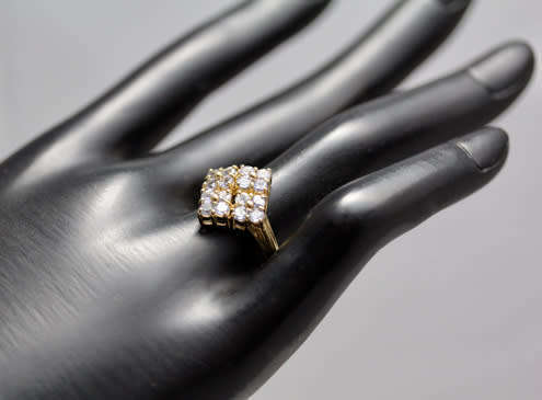 ENGLISH VINTAGE REAL TANZANITE GEMSTONE 9CT YELLOW GOLD RING. WELL HALLMARKED!
