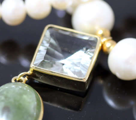 NATURAL PEARL NECKLACE WITH AMETHYST, PERIDOT, BAROQUE PEARL. FASCINATING INCLUSIONS.