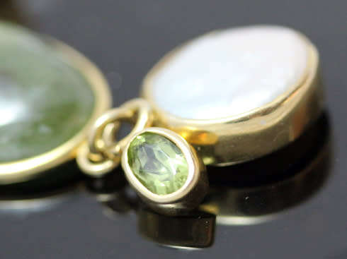 NATURAL PEARL NECKLACE WITH AMETHYST, PERIDOT, BAROQUE PEARL. FASCINATING INCLUSIONS.