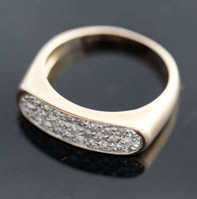 VINTAGE DIAMOND PAVÉ SET 9CT WHITE AND YELLOW GOLD RING 0,25ct JEWELLER CERT Inc R9000 - VERY SOLID