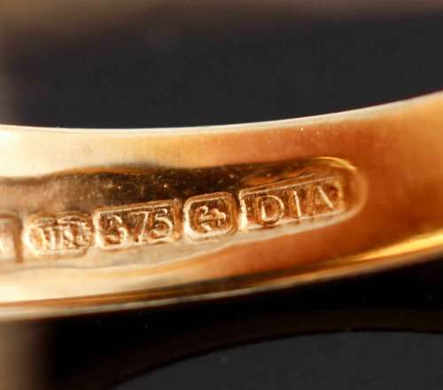 VINTAGE ENGLISH 9CT YELLOW GOLD SOLID WEDDING BAND DIAMOND SOLITAIRE 3,2 gr JEWELLER CERT R8'500