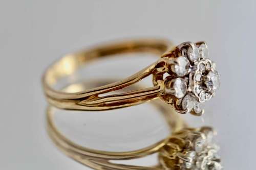 18ct YELLOW GOLD DIAMOND RING 0,88ct. JEWELLER EVALUATION CERT R40'000 included   4,28 grams