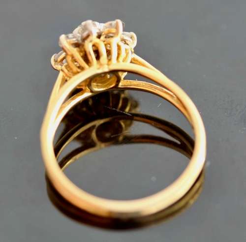 18ct YELLOW GOLD DIAMOND RING 0,88ct. JEWELLER EVALUATION CERT R40'000 included   4,28 grams