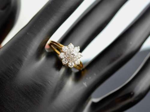 18ct YELLOW GOLD DIAMOND RING 0,88ct. JEWELLER EVALUATION CERT R40'000 included   4,28 grams