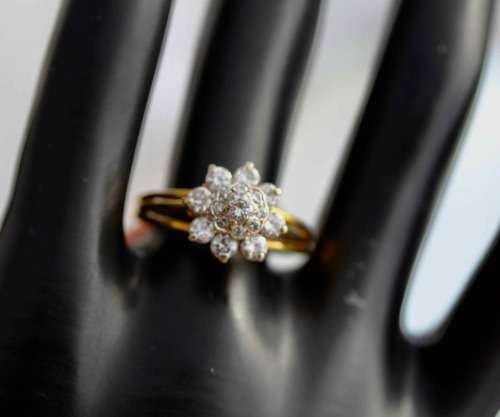 18ct YELLOW GOLD DIAMOND RING 0,88ct. JEWELLER EVALUATION CERT R40'000 included   4,28 grams