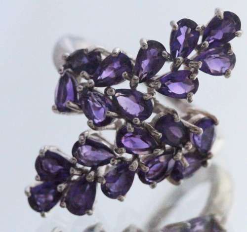 DEEP PURPLE AMETHYST GEMSTONE STERLING SILVER RING. URUGUAY MINED