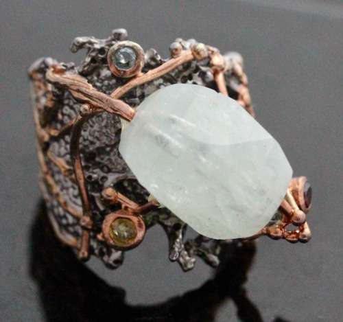 DRAMATIC HANDCRAFTED 925 JEWELLERY ART RING LARGE NATURAL AQUAMARINE GEMSTONE SAPPHIRES & GARNETS