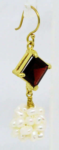 ELEGANT MOZAMBICAN NATURAL GARNET & PEARL CLUSTER GOLD-HUED STERLING SILVER DROP & DANGLE EARRINGS
