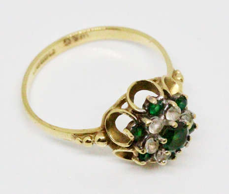 ORNATE VINTAGE EMERALD AND WHITE SPINEL 9CT YELLOW GOLD RING. *JEWELLER'S EVALUATION R16'800*