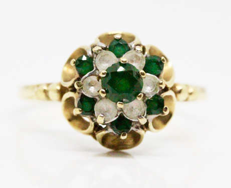 ORNATE VINTAGE EMERALD AND WHITE SPINEL 9CT YELLOW GOLD RING. *JEWELLER'S EVALUATION R16'800*