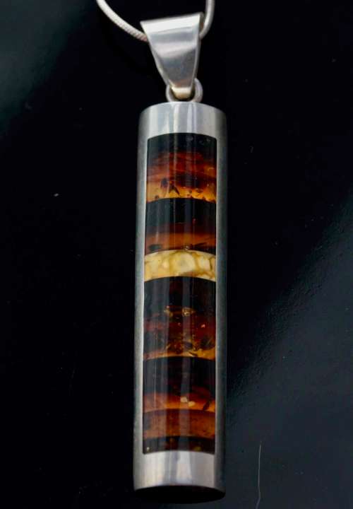 LARGE SPLENDID BALTIC AMBER VARI-COLOUR - VINTAGE FROM POLAND SOLID STERLING SILVER NECKLACE