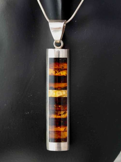 LARGE SPLENDID BALTIC AMBER VARI-COLOUR - VINTAGE FROM POLAND SOLID STERLING SILVER NECKLACE