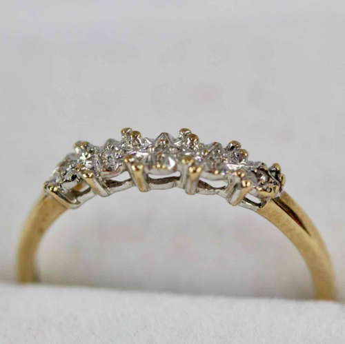DAINTY 9CT YELLOW GOLD AND DIAMOND HALF ETERNITY WEDDING RING. ENGLISH VINTAGE LONDON ASSAY