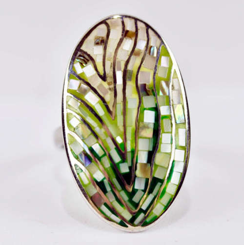 GROGEOUS STERLING SILVER RING NATURAL IRIDESCENT MOTHER OF PEARL BEAUTIFUL COLOURS by doubleW-Jewels