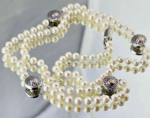 doubleW EXQUISITE HAND-KNOTTED NATURAL PEARL 82cm NECKLACE. HANDCRAFTED STERLING SILVER BEAD DETAIL