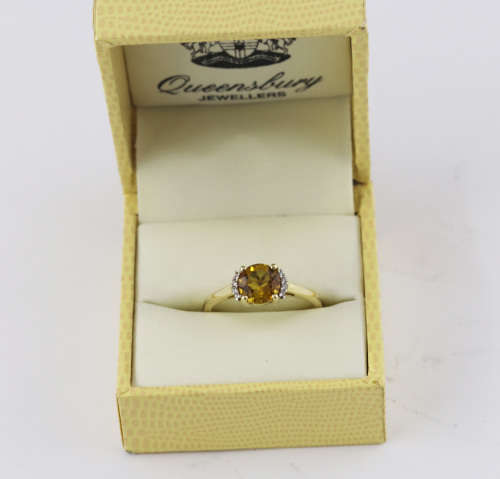 NATURAL GOLDEN QUARTZ 10K YELLOW GOLD RING WITH BRILLIANT CUT DIAMONDS JEWELLER CERT R15'000 incl