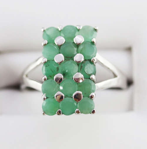 CONTEMPORARY GEOMETRIC NATURAL UNHEATED EMERALD GEMSTONE STERLING SILVER RING. 925