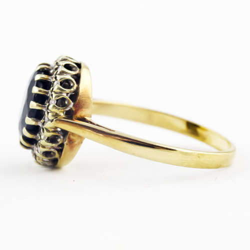 VINTAGE 9CT YELLOW GOLD RING - DARK BLUE SAPPHIRE WITH DIAMONDS JEWELLER EVALUATION R7`000