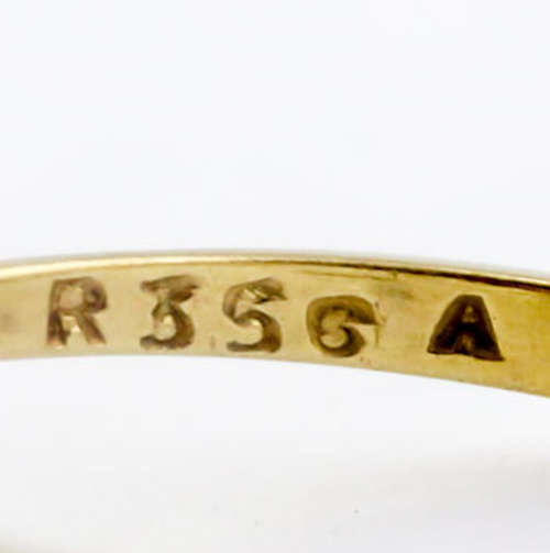 PRETTY PINK SAPPHIRE AND DIAMOND 9CT YELLOW GOLD RING. * JEWELLER EVALUATION R17`000*