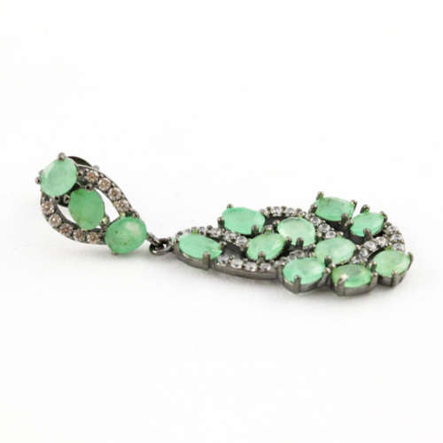 GORGEOUS NATURAL EMERALD GEMSTONE SOLID STERLING SILVER DROP and DANGLE EARRINGS. 925
