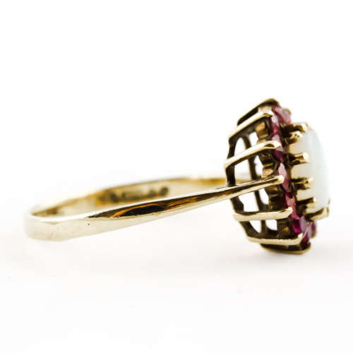 VINTAGE ENGLISH RUBY AND IRIDESCENT FIRE OPAL 9CT YELLOW GOLD RING COMES WITH JEWELLER CERT R11`500