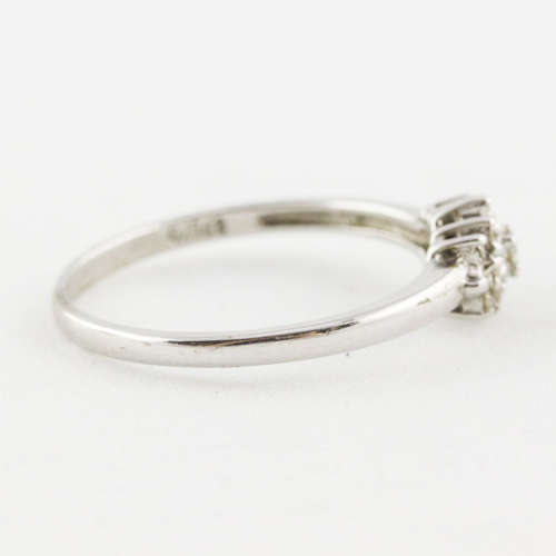DAINTY VINTAGE DIAMOND CLUSTER 9CT WHITE GOLD RING COMES WITH JEWELLER CERT R10`800