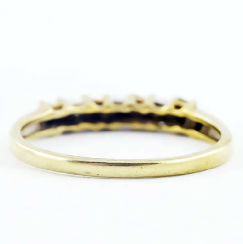 ELEGANT VINTAGE 9CT YELLOW GOLD SAPPHIRE AND DIAMOND RING. HALF ETERNITY DESIGN