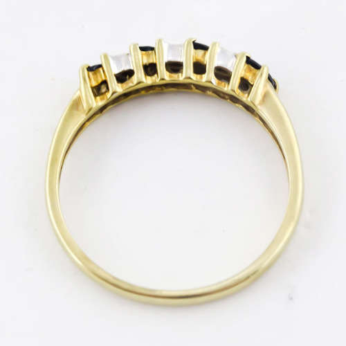 ELEGANT VINTAGE 9CT YELLOW GOLD SAPPHIRE AND DIAMOND RING. HALF ETERNITY DESIGN
