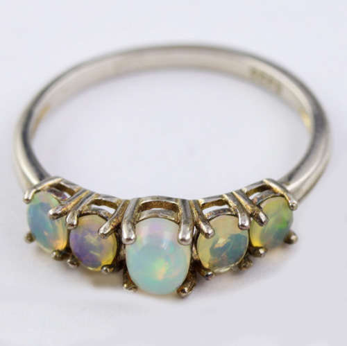 STUNNING IRIDESCENT UNHEATED FIREY FLASH OPAL CABOCHON HALF ETERNITY STERLING SILVER RING. 925